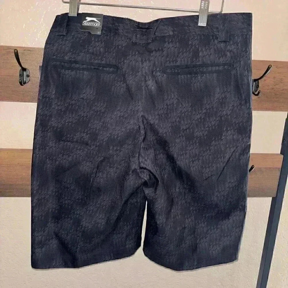 NWT Slazenger Hydro-Dri Black Tonal Print Golf Shorts Size 32 - Picture 4 of 11